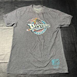 Men's Mitchell and Ness Detroit Pistons Retro Logo T-Shirt